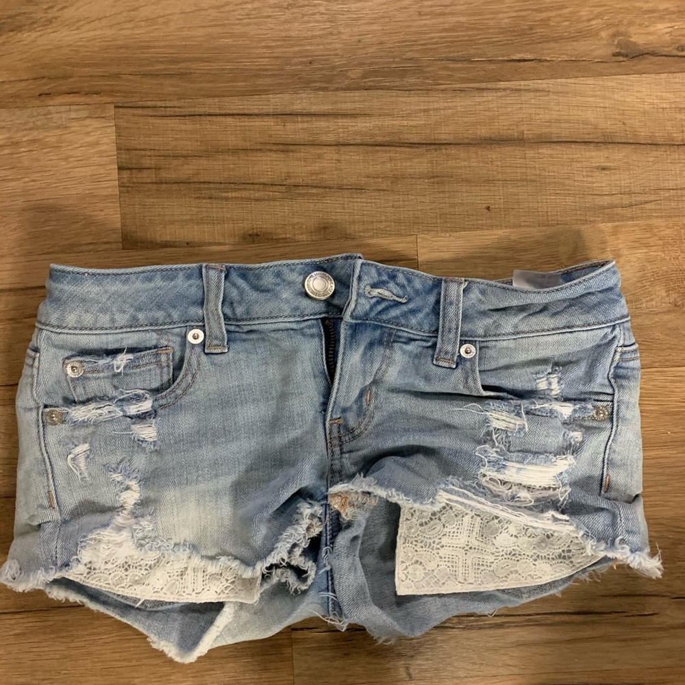 Light Wash American Eagle Short Shorts